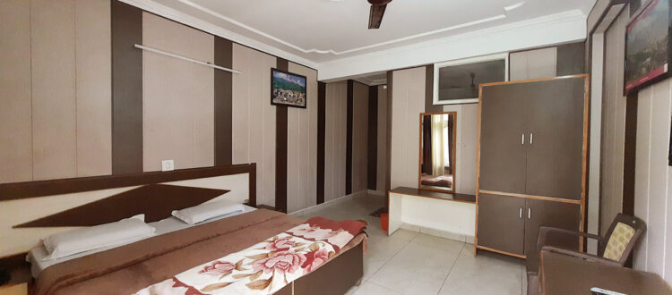 Rooms in Dharamkot